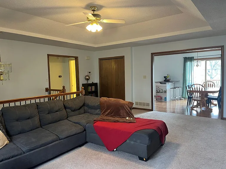 2813 Spring Garden St — Photo 7