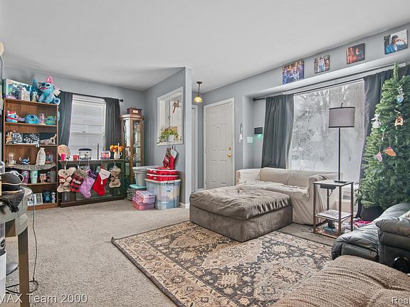 5th image of 5871 Cooper St