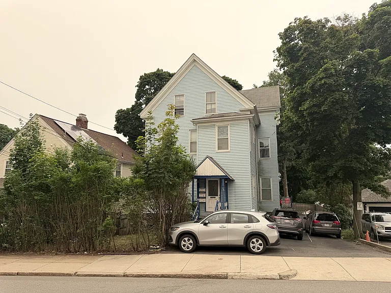 38 Glenwood St #3 — Photo 1