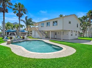 3801 Tradewinds Dr, Galveston, TX 77554