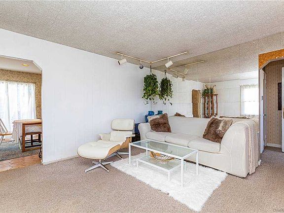 4th image of 1014 Denton Ave
