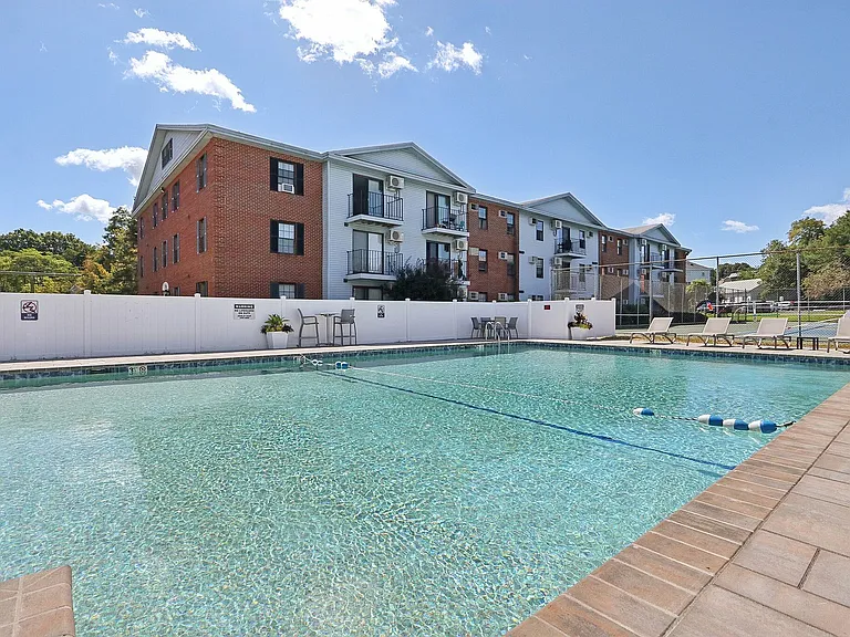 7-web-or-mls-Plantation St-2708-907