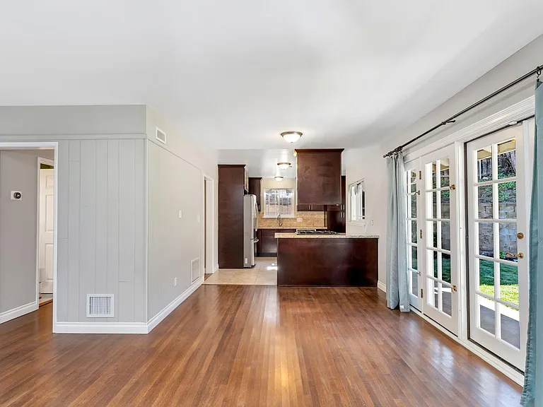 5601 Ostrom Ave — Photo 5