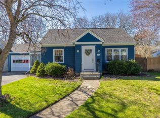 123 Ellington Rd, Rochester, NY 14616