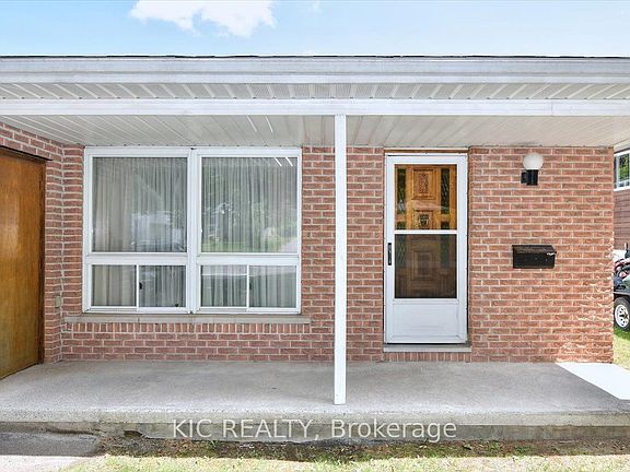 5th image of 30 Kawartha Heights Blvd