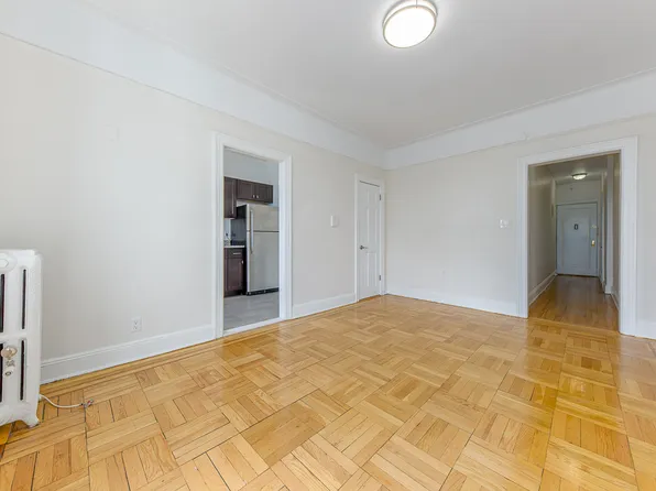 44-08 47th Avenue image 4 of 5