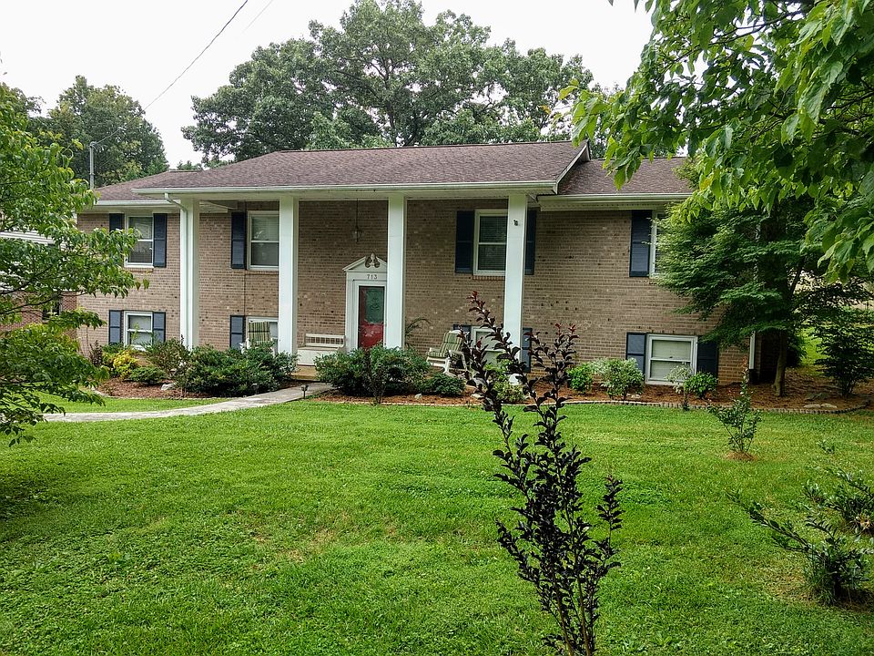 1st image of 713 Clamar St