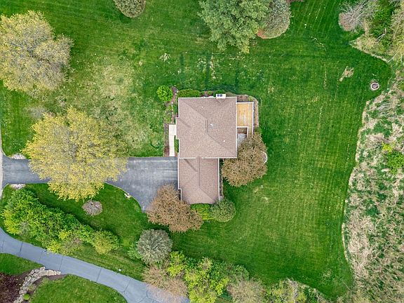 3rd image of 11145 Abbotsford Pl