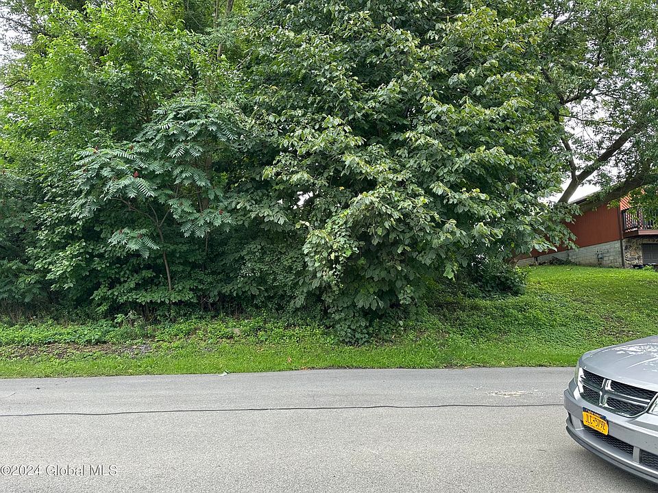 2nd image of L9 Verona Avenue