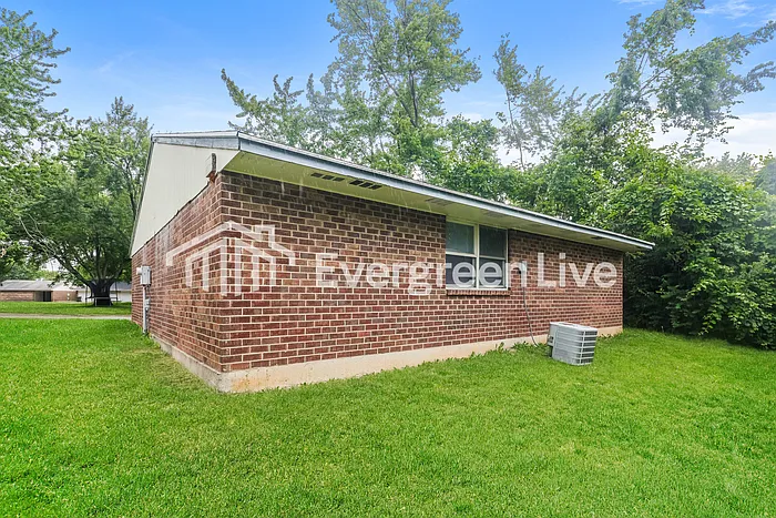 8132 Mount Snow Dr — Photo 15