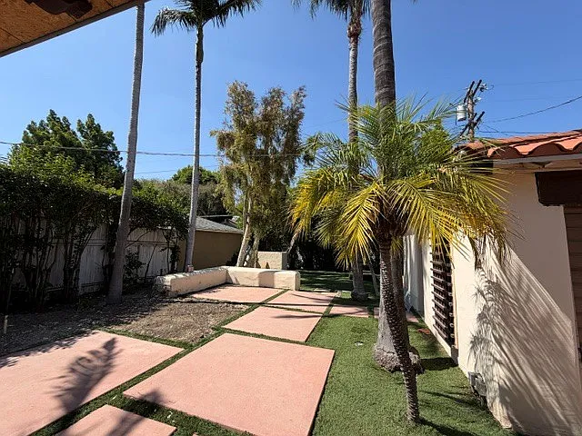 22025 Lopez St — Photo 12