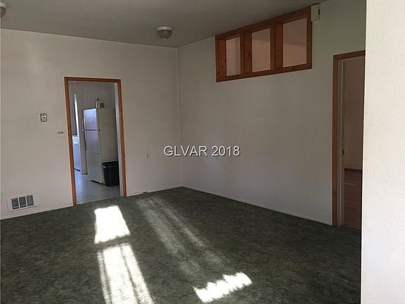 4th image of 550 Parker Ave