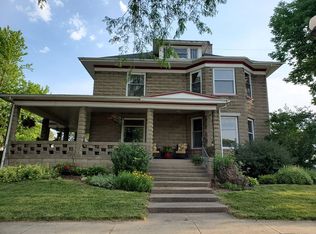 1204 6th Ave, De Witt, IA 52742