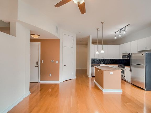 5th image of 525 E 6th St Unit 222