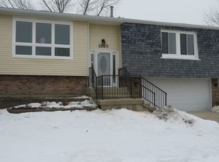 1225 Leawood Dr, Elgin, IL 60120