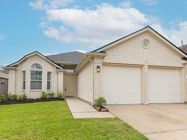 16307 Goanna Ct — Photo 1
