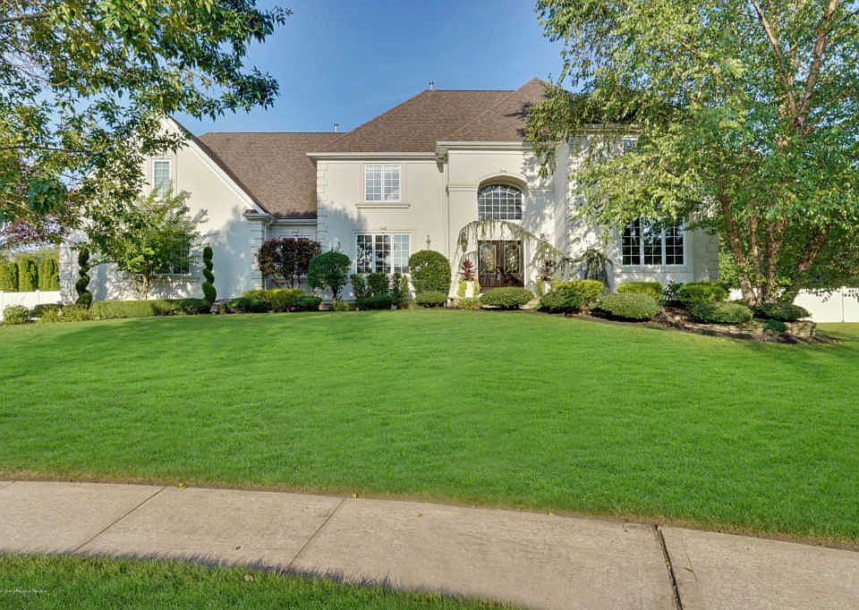 2nd image of 1735 Pheasant Hollow Ln