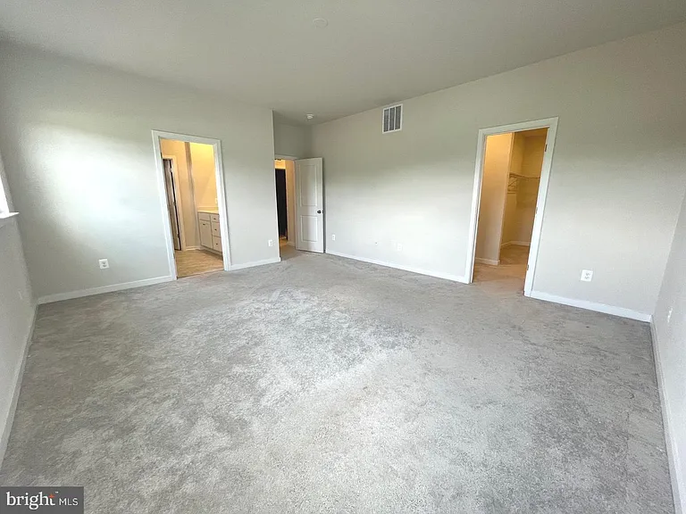 2328 Hawkshill Dr — Photo 7