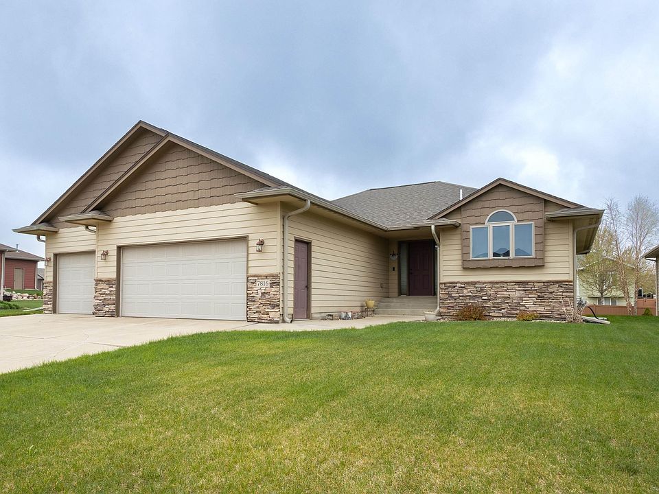 1st image of 7816 W Kelsey Cir