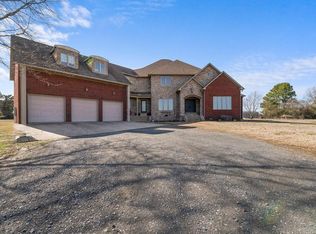 198 Rue Dr, Clinton, AR 72031