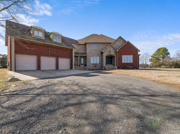 198 Rue Dr, Clinton, AR 72031