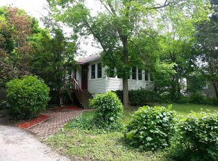 26110 W Lakeview Ave, Ingleside, IL 60041