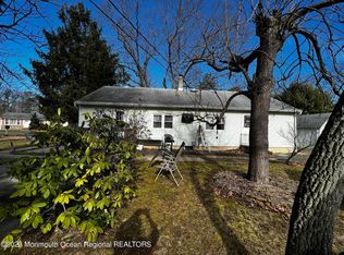 700 Dorathys Ln, Jackson, NJ 08527