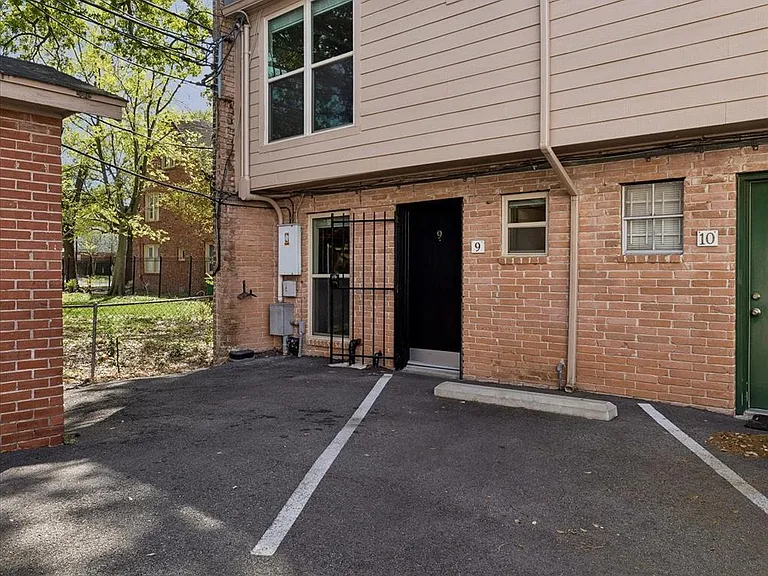 1205 Autrey St #9 — Photo 13