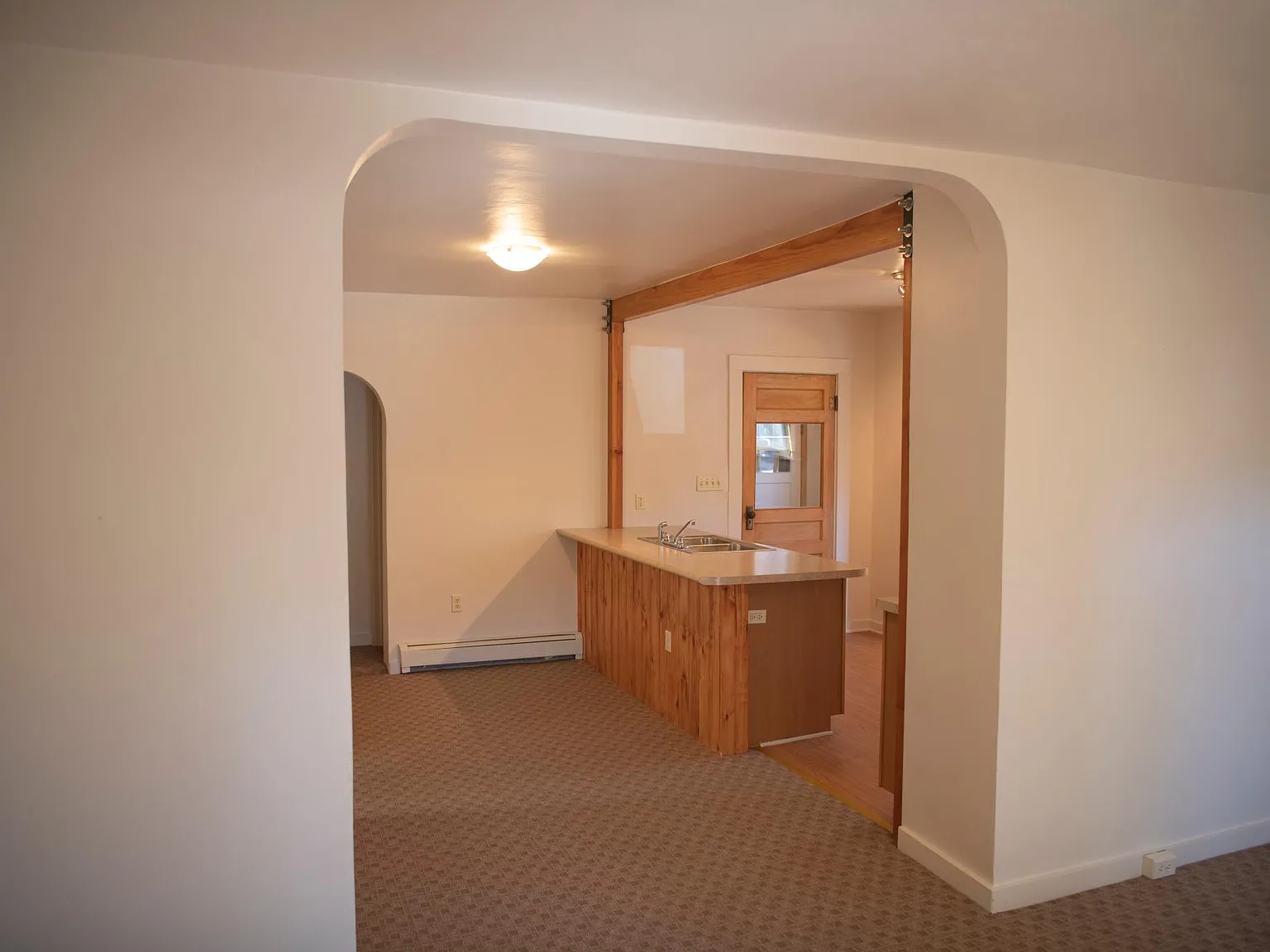 1 bed, 1000 sqft, $2,250 — Photo 2