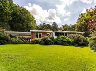 3323 Oliver Hills Rd, Greensboro, NC 27406