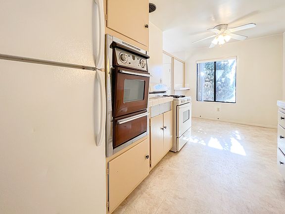4th image of 1109 Felspar St APT B