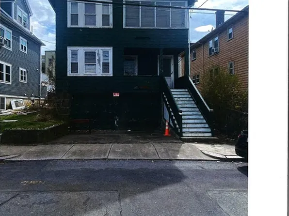 23-25 Houghton St, Dorchester, MA 02122