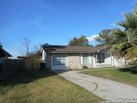 2nd image of 5819 Castle Brook Dr