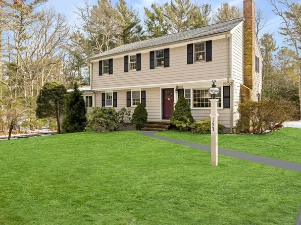 153 Cross St, Duxbury, MA 02332