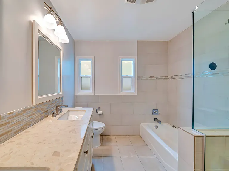 4833 Longridge Ave #1 — Photo 4