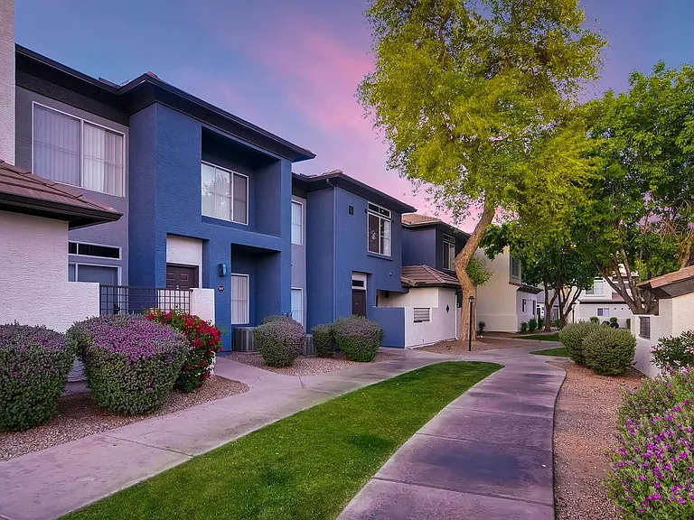 Verano Townhomes — Photo 19