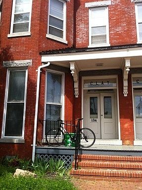 1st image of 104 & 104-1/2 E Clay St #C