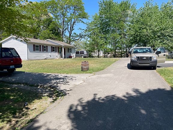 4th image of 11 Cayden Ln