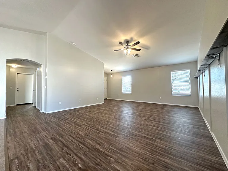 11820 W Banff Ln — Photo 3
