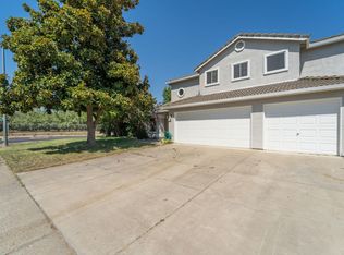 297 Crane Rd, Oakdale, CA 95361