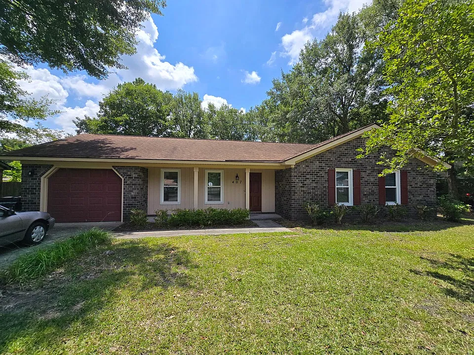 407 Indian Dr