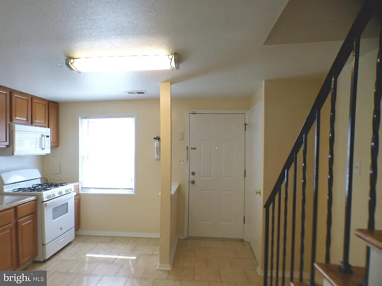 1769 Village Green Dr #Y-82 — Photo 6