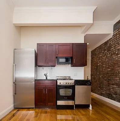 Rented by Icon Realty Management | media 7