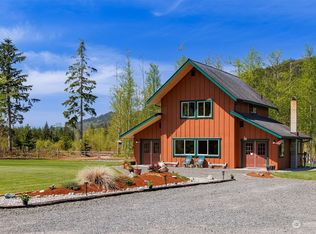 9920 Stardust Ln, Maple Falls, WA 98266