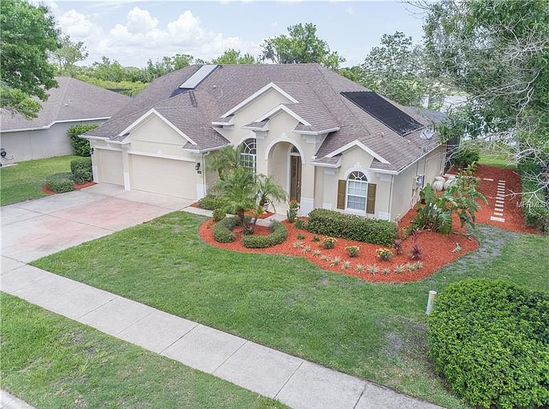 1st image of 516 English Lake Dr