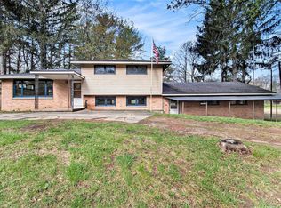 53525 Poppy Rd, South Bend, IN 46628