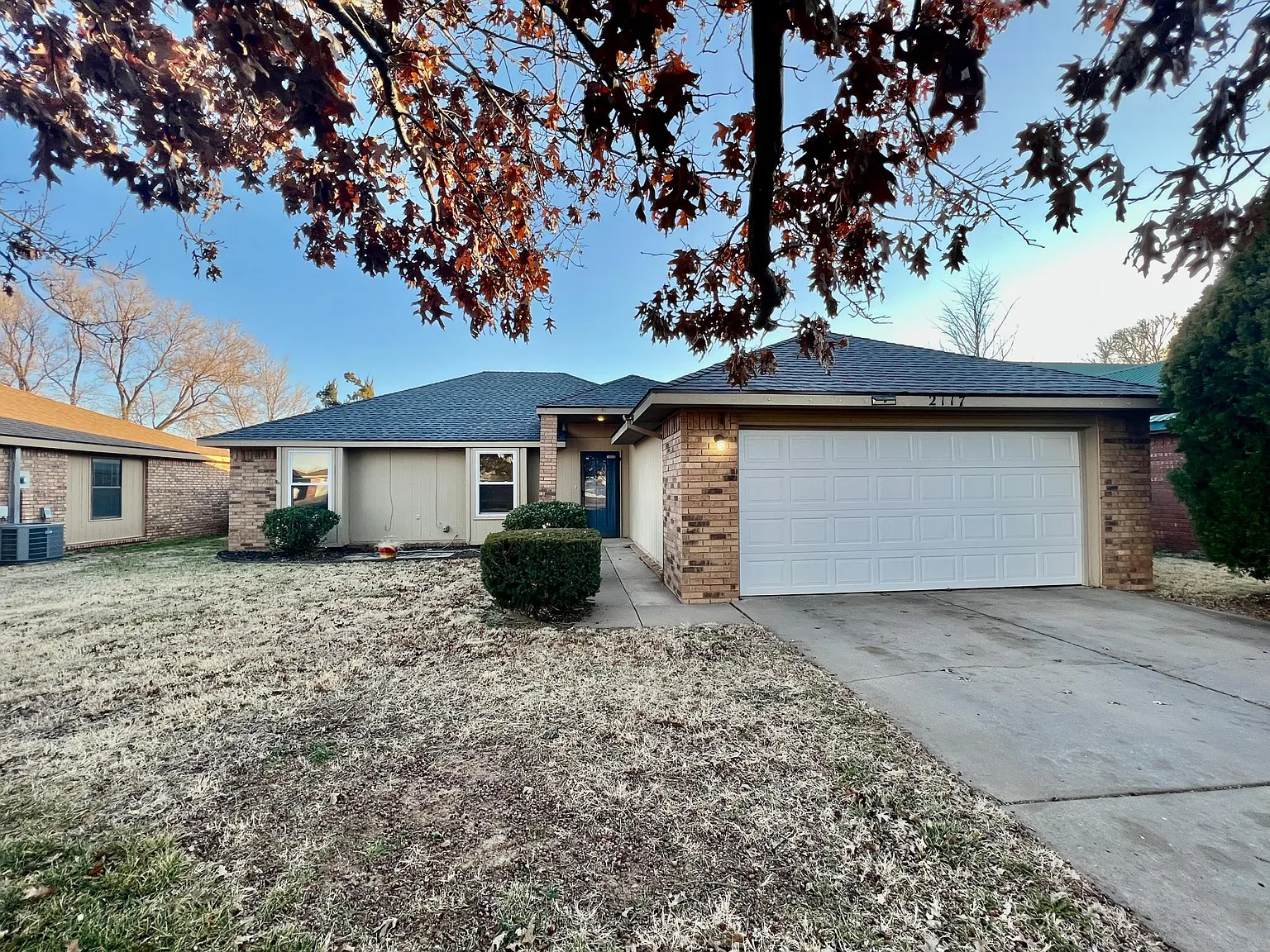 3 bed, 1254 sqft, $1,550 — Photo 2