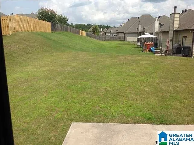 1004 Medinah Dr — Photo 25