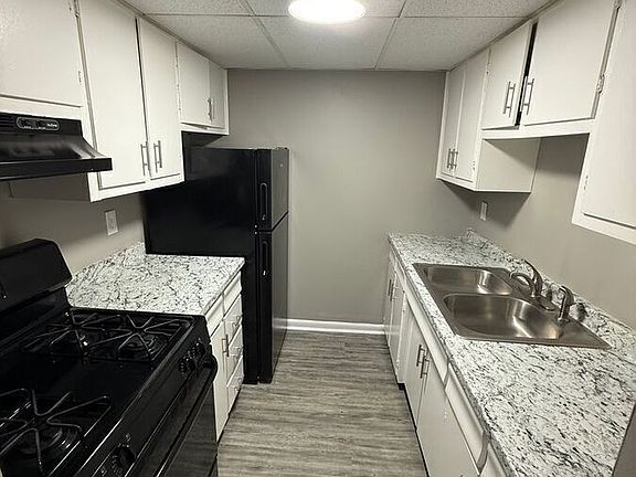 5th image of 2074 Fairmont Ct APT 10