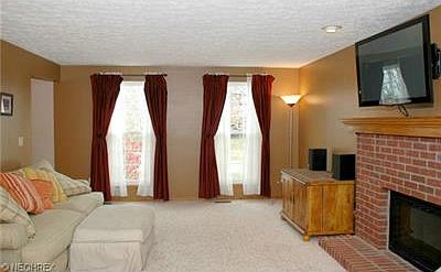 4th image of 2216 Canterbury Cir